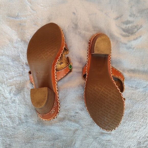 Beautiful L'Artiste Leather Sandals, Size 6 - Picture 7 of 9